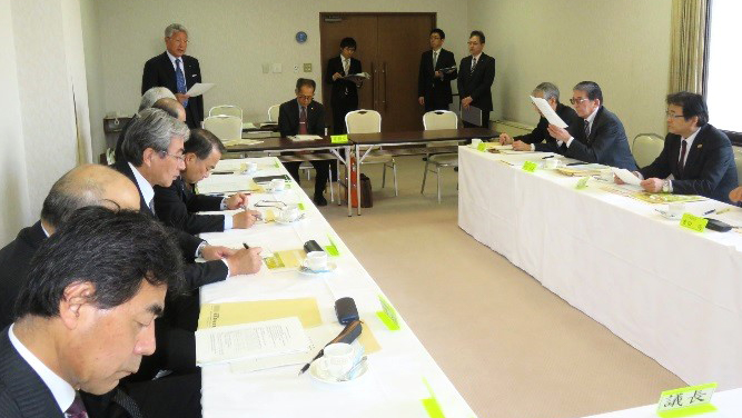 総会の様子